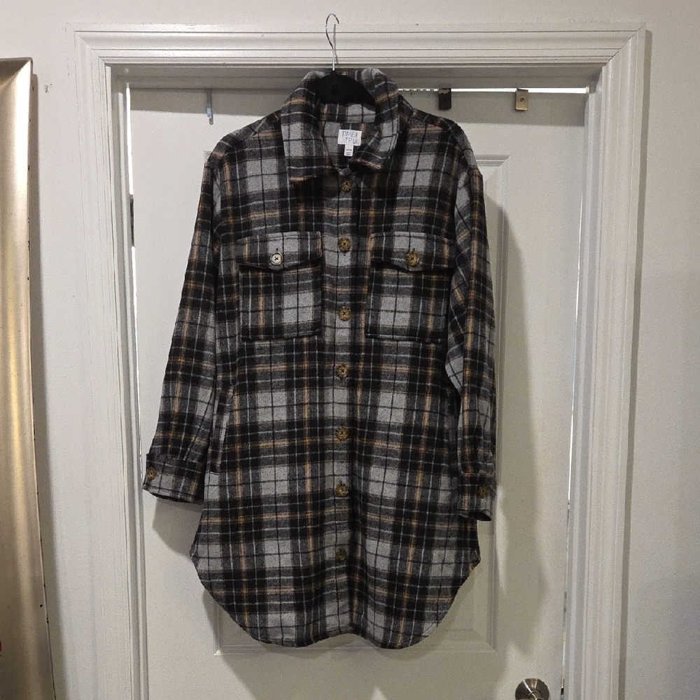Time & Tru Plaid Button-Front Utility Shacket in Gray, Black & Brown Size 12/14!